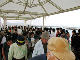 年間42万人の観光客が竹富島にやってくる
