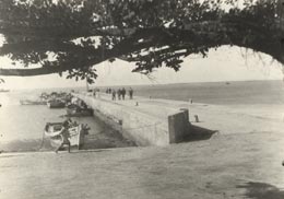 1945年(昭和20年)秋頃の石垣港桟橋
